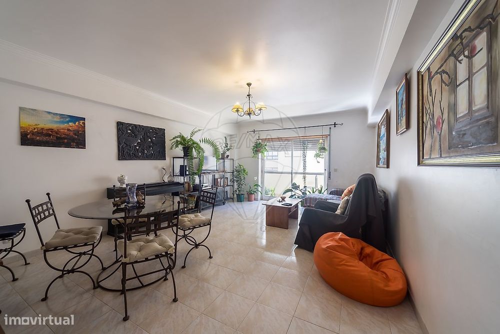 Apartamento T4 para venda