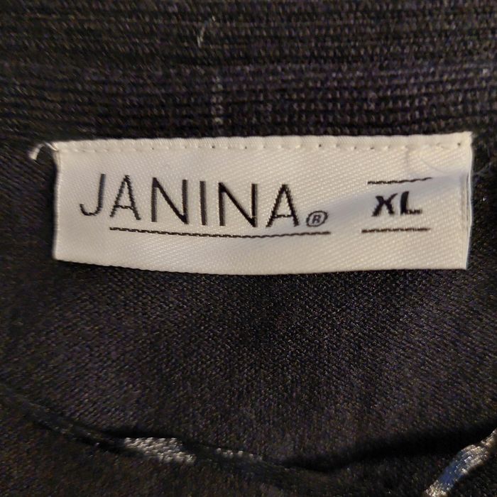Sweterek kardigan  czarny Janina r.50,52