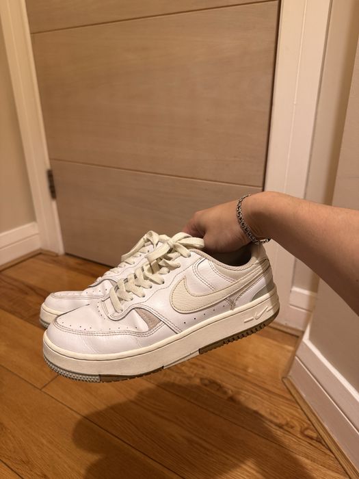 Nike Air Force жіноче взуття кросівки розмір 40