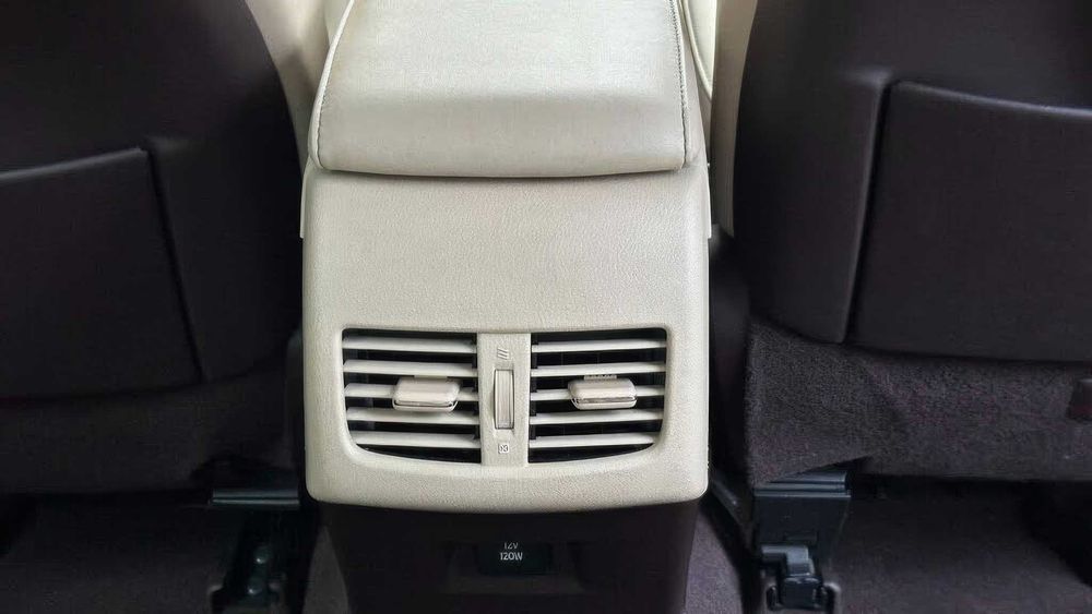 Lexus ES 350      2016