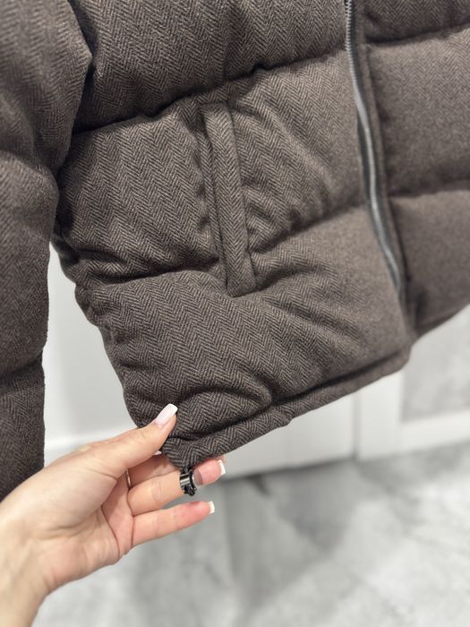 Зимовий пуховик коричневий