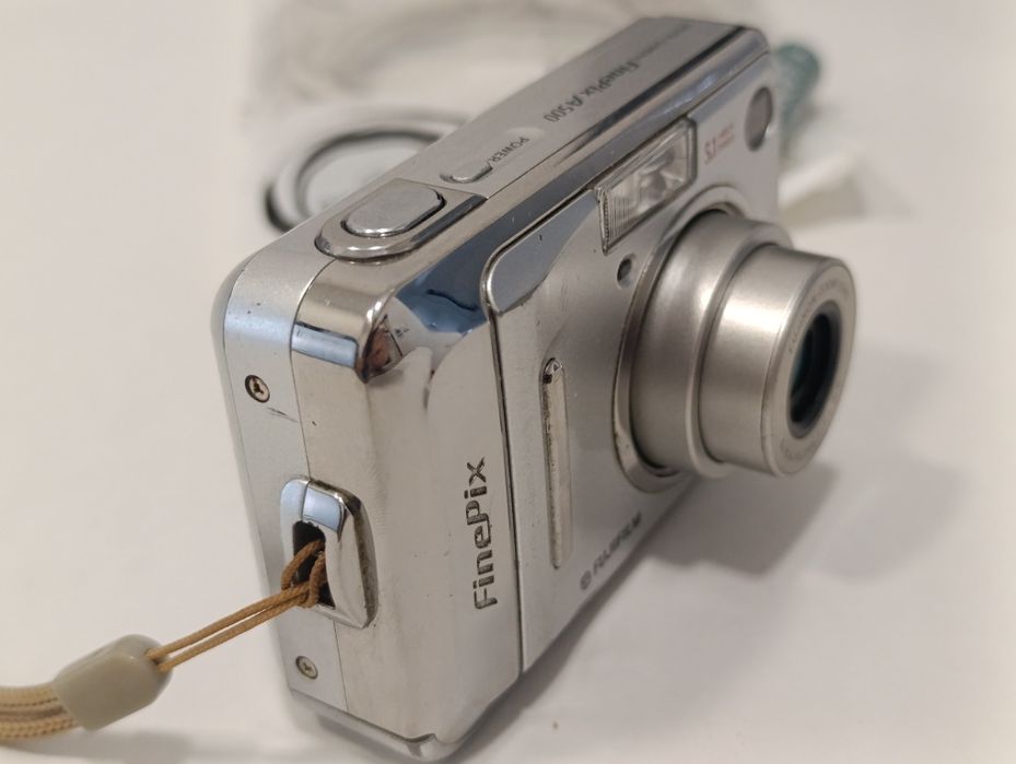 Aparat cyfrowy FujiFilm A500 5mp WIZJER baterie vintage y2k  SUPER CCD