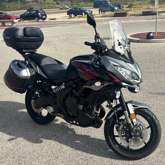 Kawasaki Versys 650 (2021) – 17.000 km – Impecável