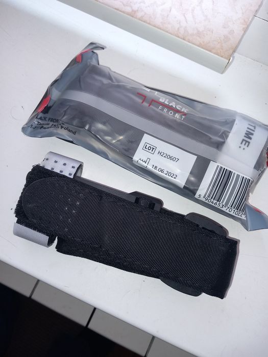 Турнікети  нові чорні .