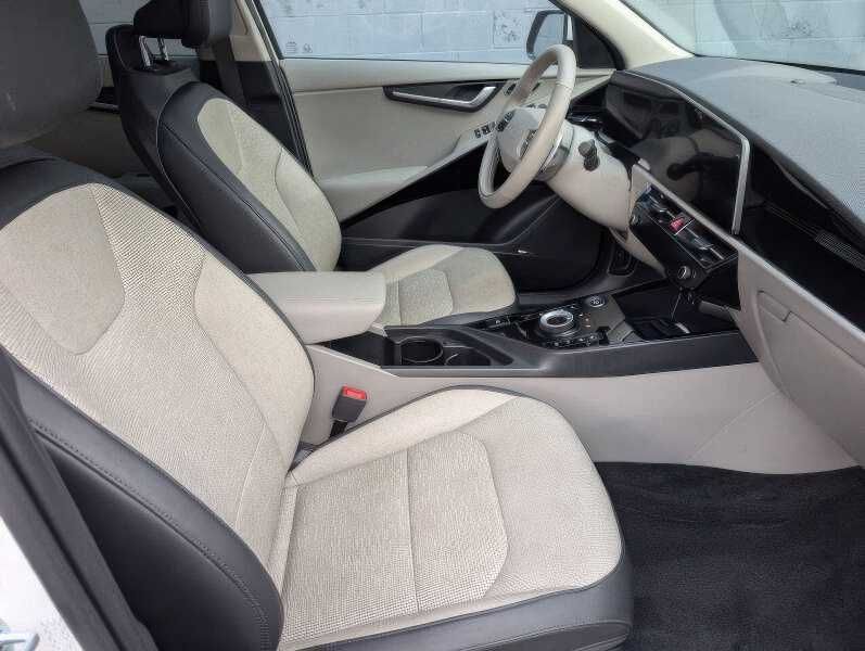 2023 Kia Niro EV Wave