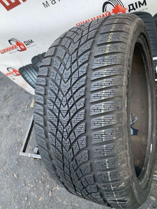 Шинa 1шт 255/40 R19 Dunlop 2023p зима 7,2мм