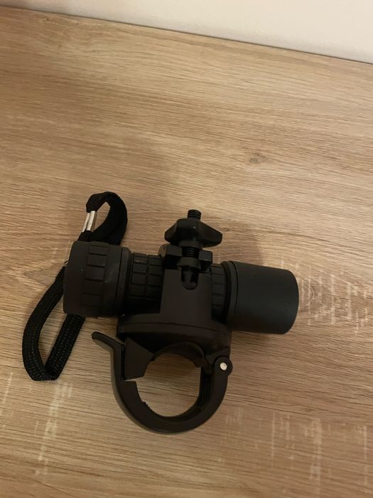 Latarka lampka rowerowa led MET maxx