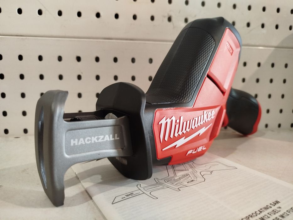 Milwaukee M12 Fuel 2520-20 шабельна пилка оригінал США