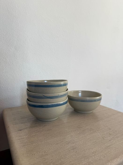 4 Taças de Cerâmica Vintage – Risca Azul
