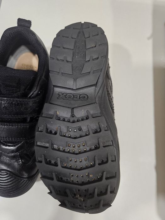 Sapatilhas/ sapatos geox 27