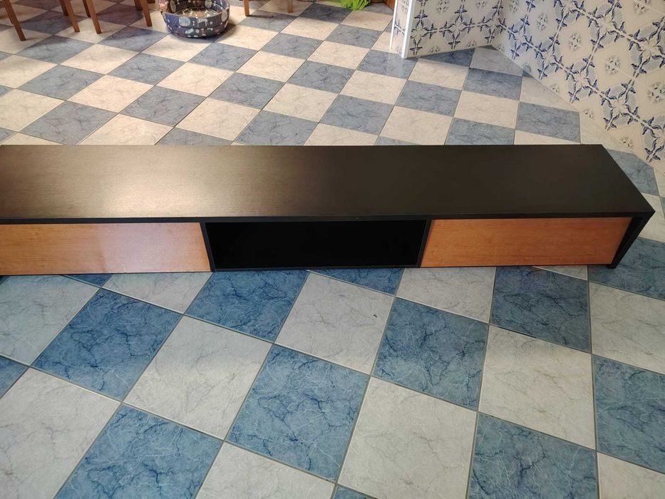 Conjunto de móvel de TV + armário