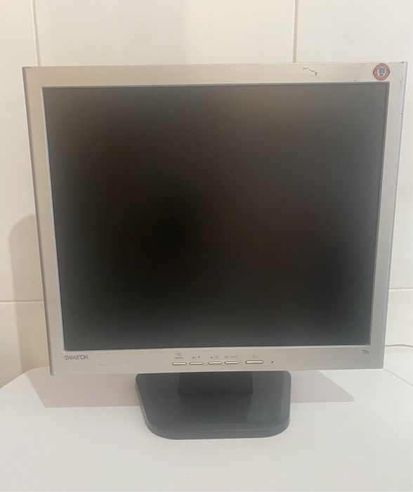17-inch LCD Computer Monitor64738825449345120