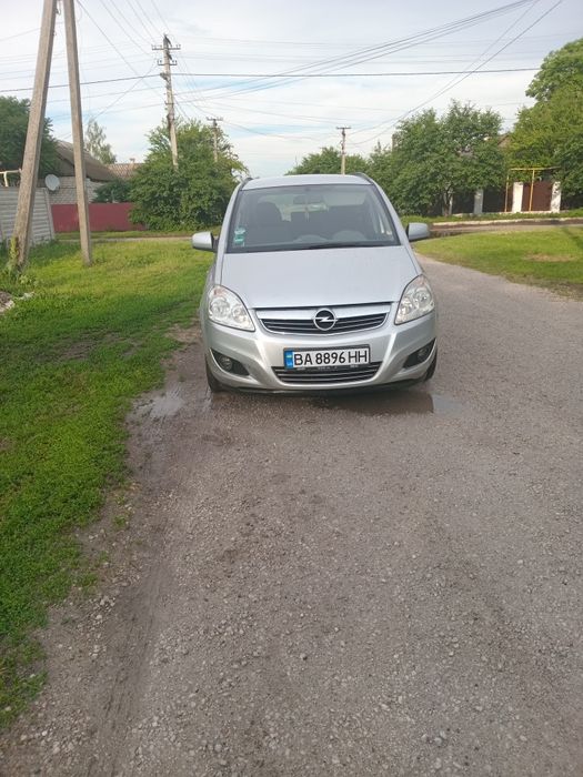 Продається Opel Zafira.