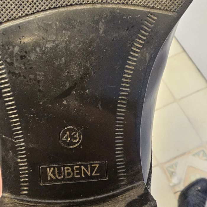 Sprzedam pantofle skórzane lakierowane