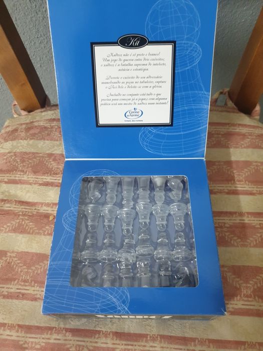 Mini xadrez em vidro NOVO!!