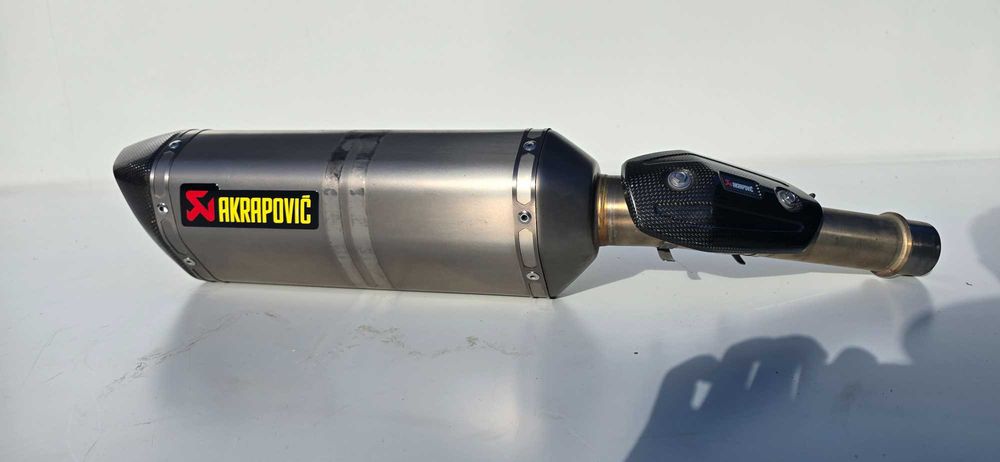 Kawasaki KLZ 1000 Versys Tłumik Wydech Akrapović 15-17r