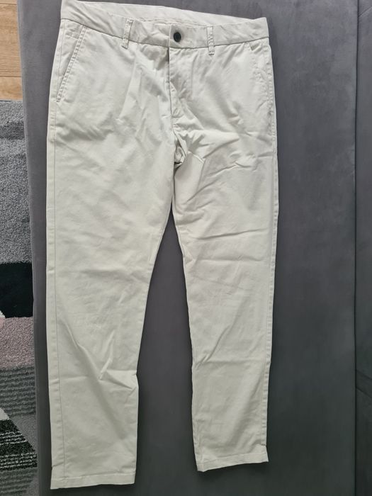 Reserved spodnie slim fit r.34
