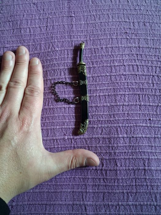 Espada Miniatura Ornamental – Nova – Estilo Bric-à-Brac