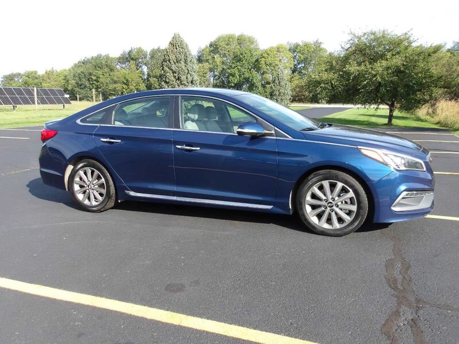 Hyundai Sonata Sport      2017