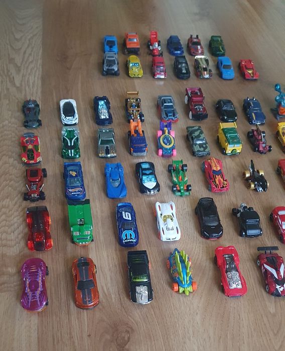 Hotwheels od 2003 do 2023 samochodziki auta