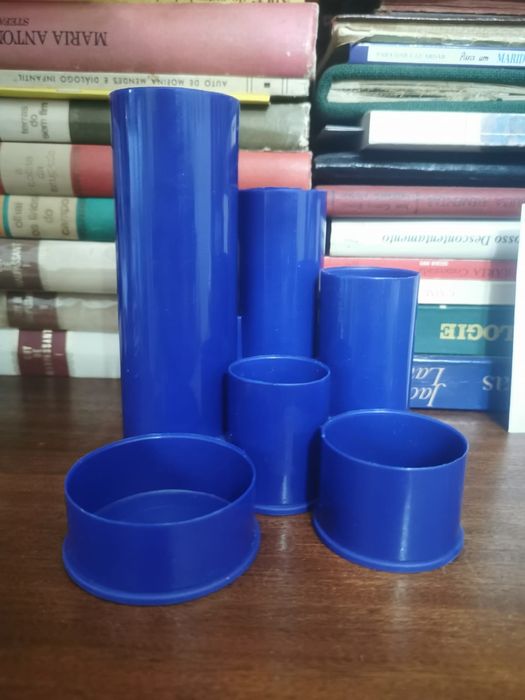 Porta lápis azul da Staples