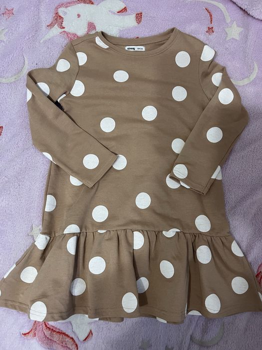 Продам плаття та комтюм на дівчинку