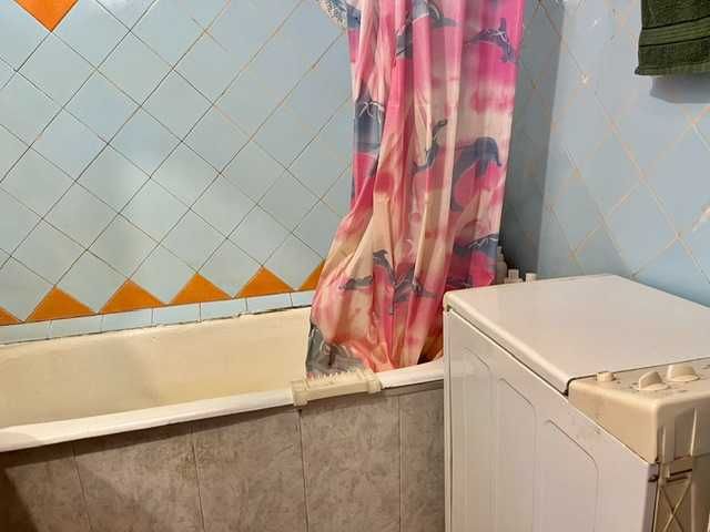 Продаж 3 к. квартири,р-н "Порт",4-й пров.Успенсько-Троїцької,5