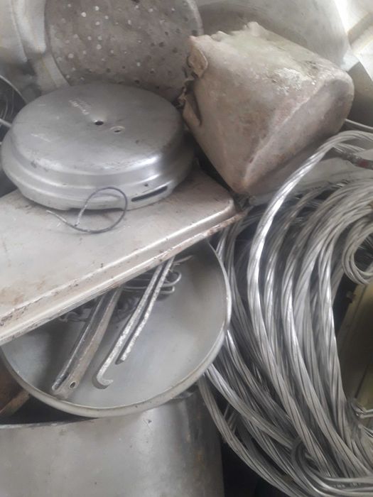 Кольоровий та чорний  металобрухт