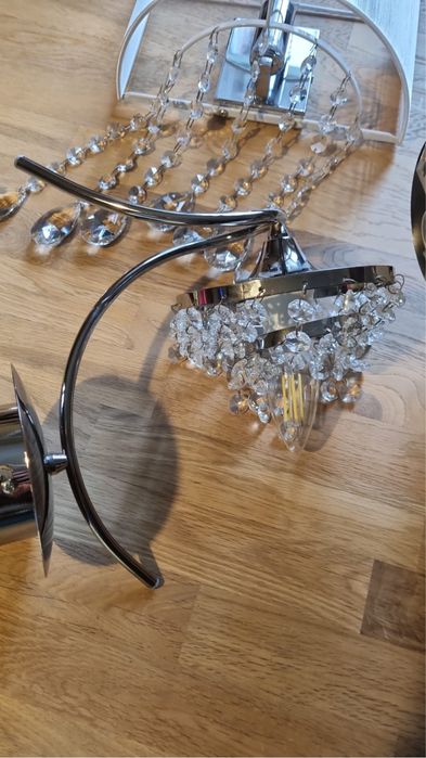 Lampa wiszaca w kryształki