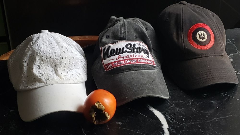 Бейсболки фирменные