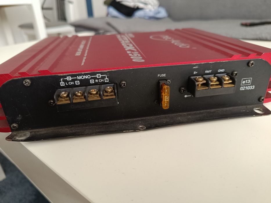 Wzmacniacz MACAUDIO RED ATTACK 2500, 320 W, polecam!