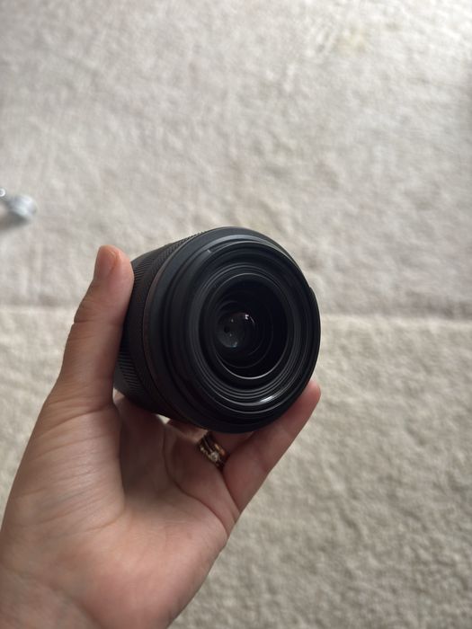 Objetiva Canon RF 24mm F1.8 MACRO IS STM