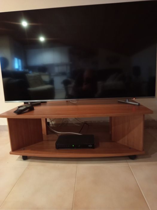 Móvel TV como novo