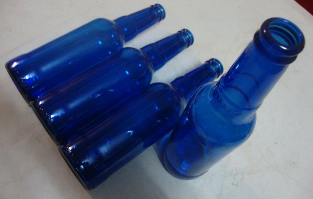 Garrafas azuis 0,33cl