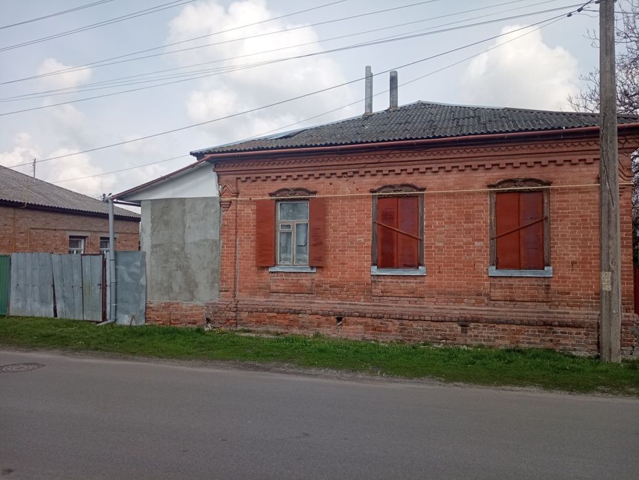 Частина будинку в центрі міста по вул. Гімназійна