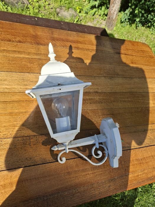 Lampa zewnętrzna