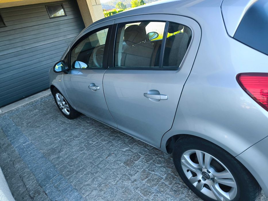 Vendo Opel corsa 1.3 CDTI