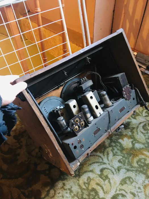 Zabytkowe Stare Radio AGA T3