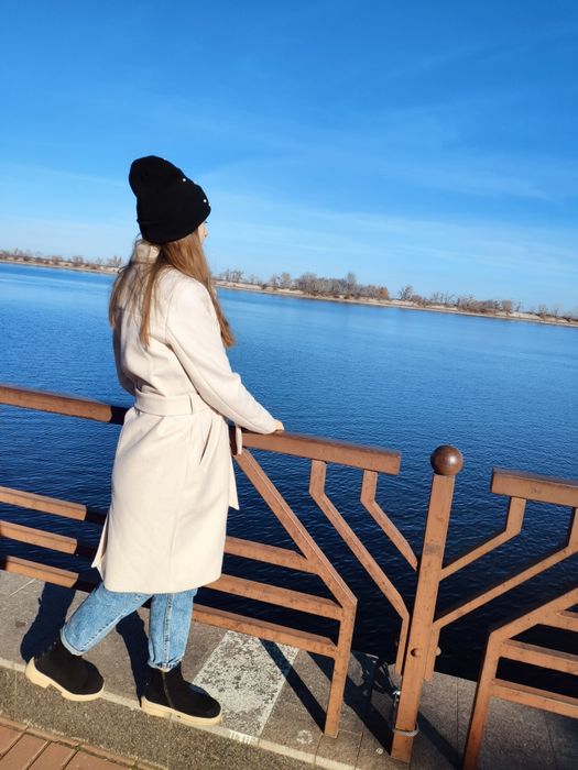 Жіноче пальто Sinsay, XS (EUR 34), світле
