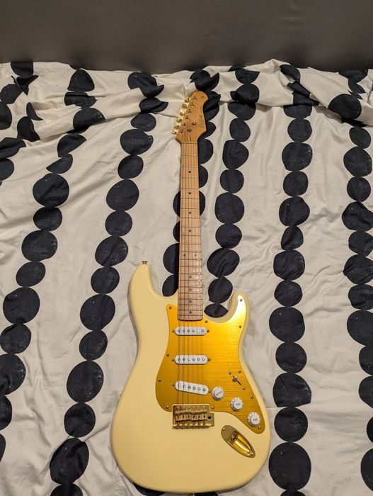 Gitara elektryczna stratocaster harley benton st-62 dlx