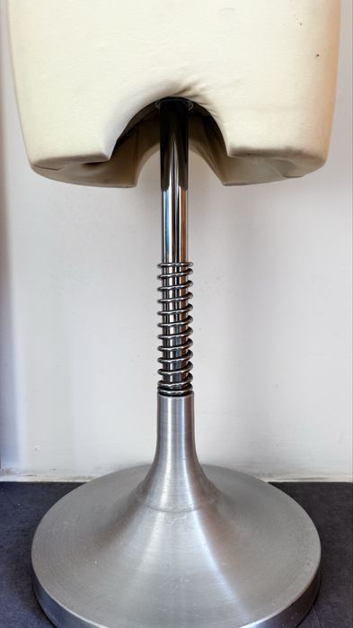 Busto feminino regulavel