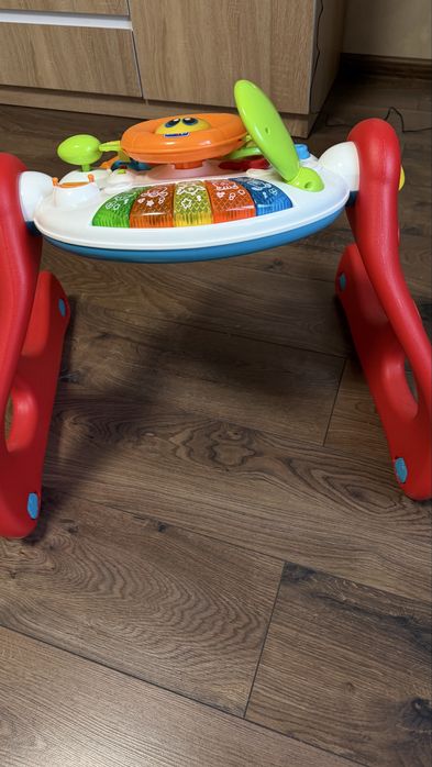 Игровой развивающий центр 4 в 1 Chicco "Grow And Walk"