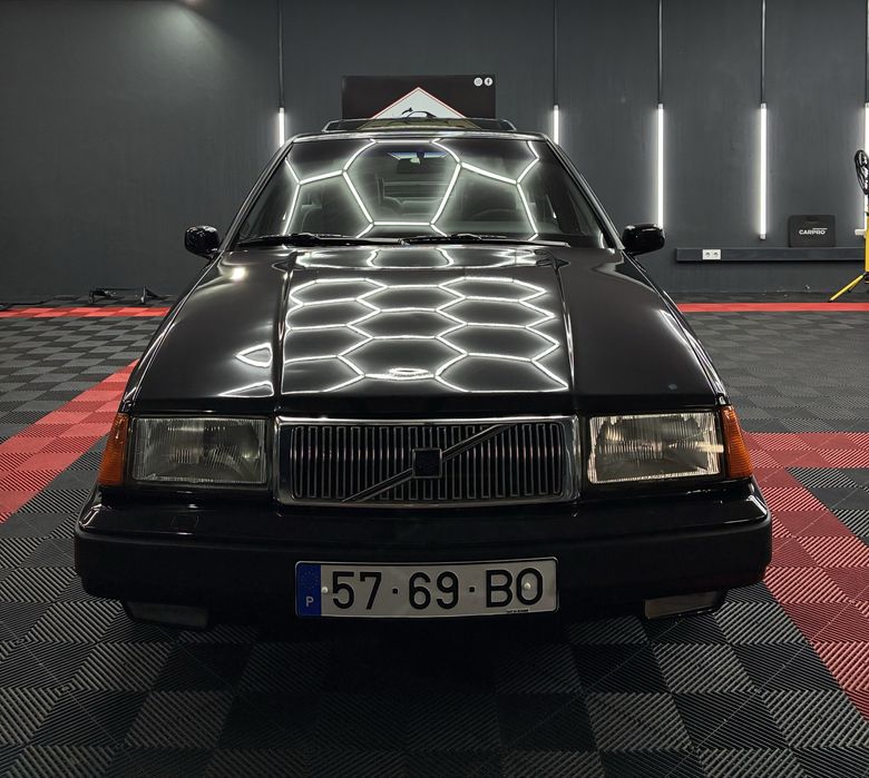 Volvo 440 GLT.
