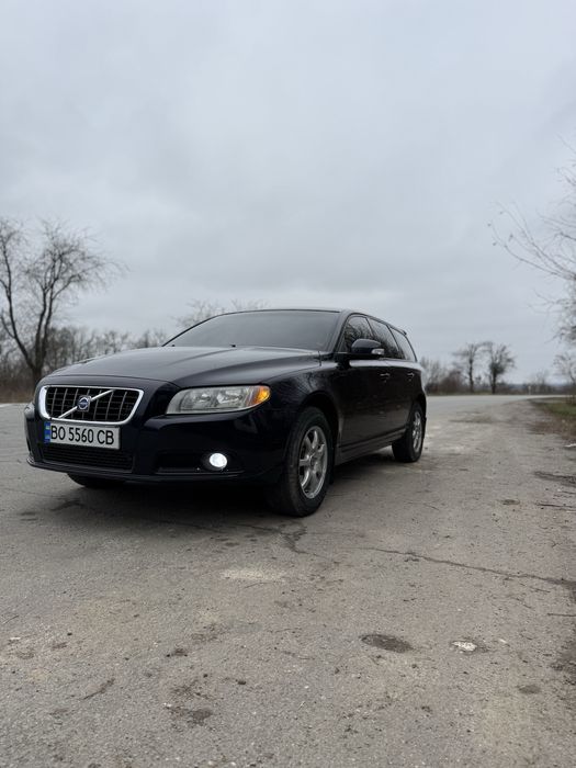 Авто в хорошому стані технічно справний