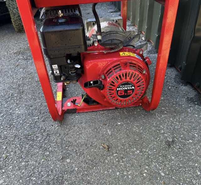 генератор GENERAC MC 3000. Обслужен.