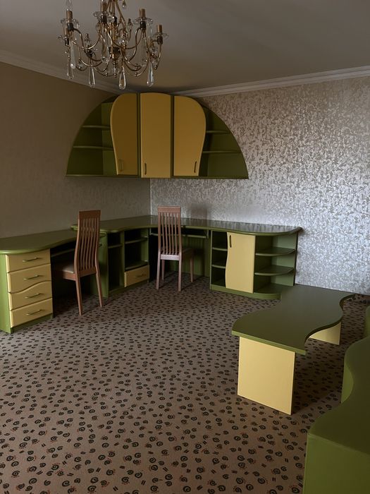 Продається будинок, район ресторану "Фаберже"