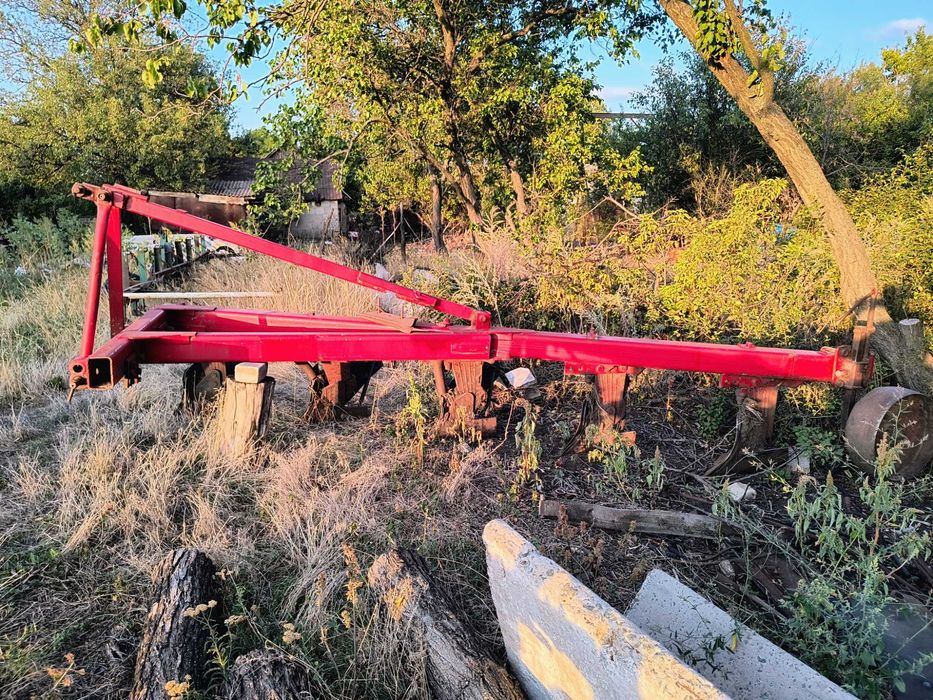 Трактор Т-150 у відмінному стані + навісне обладнання