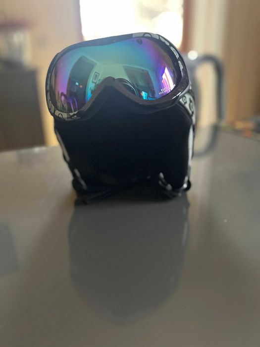 kask narciarski damski z goglami