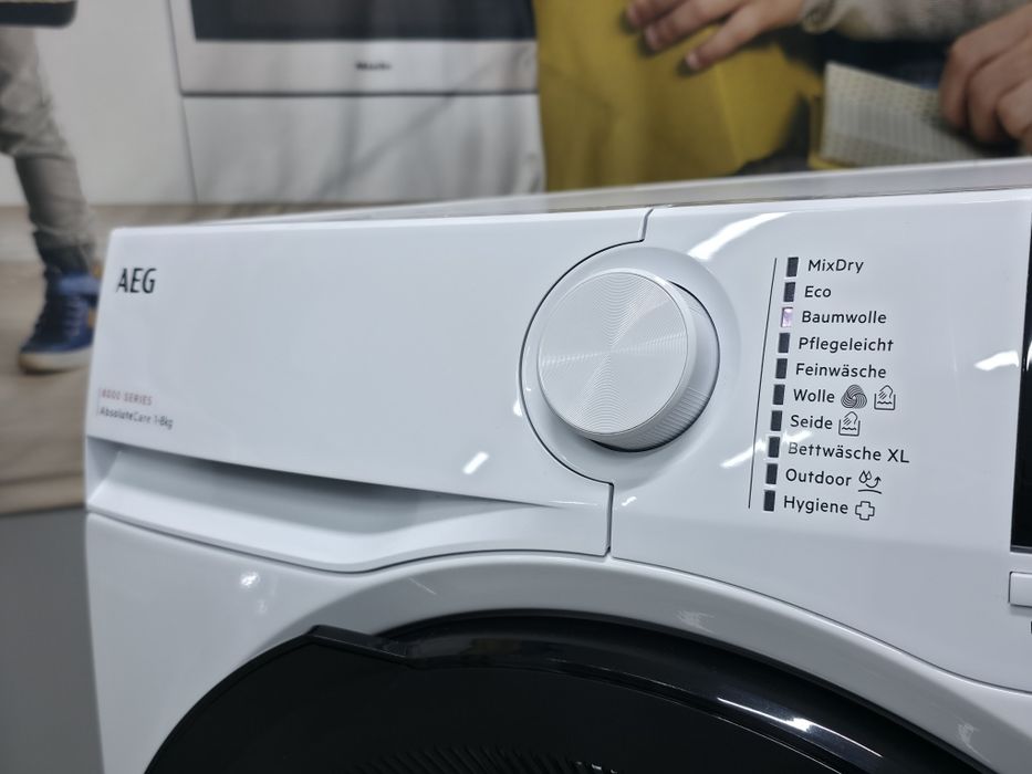 AEG Сушильна машина тепловий насос А+++ ECO 2024р НОВА сушіння пуховик