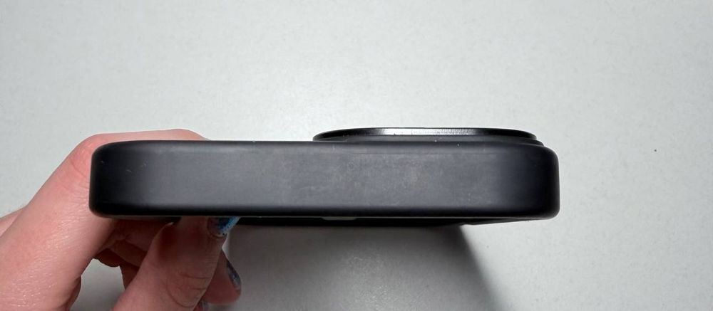Чохол на IPhone 14 pro,17й